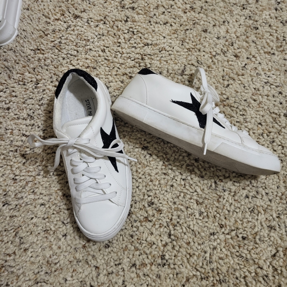 Steve Madden White Sneakers with Black Star Detail